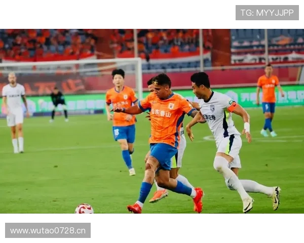 山东泰山中场节奏失控情况显现，近期表现波动引发战术体系稳定性考验